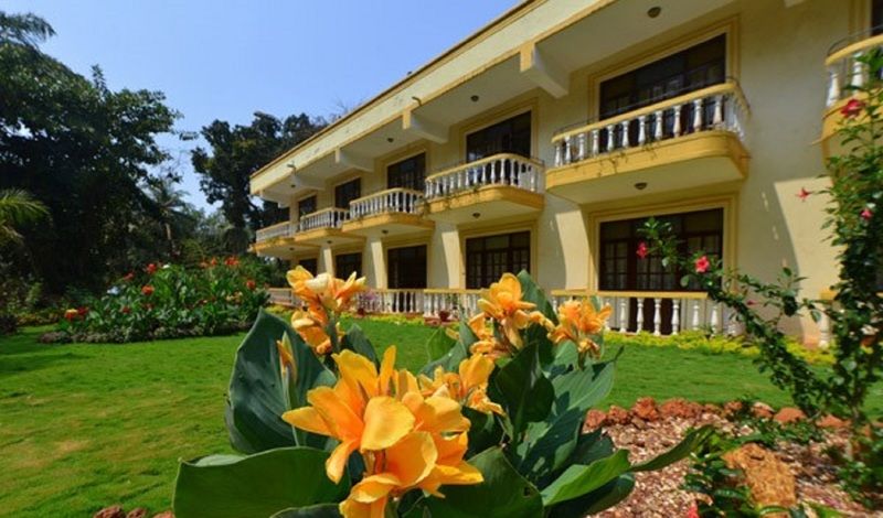 Bambolim Beach Resort Exterior foto